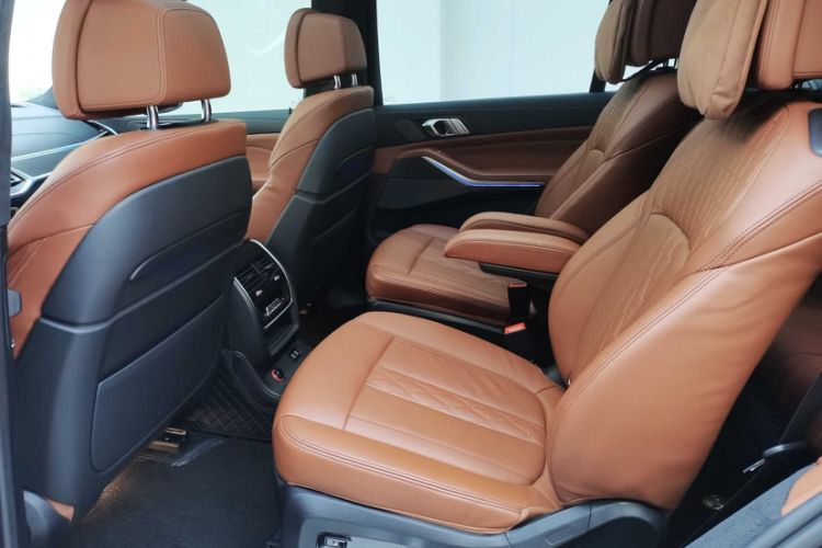 Used BMW X7 2022 xDrive40i Luxury M Sport Package Interior 7