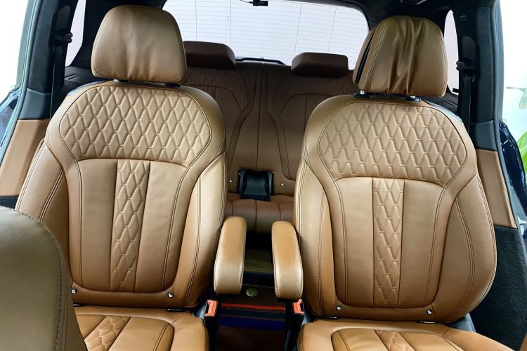Used BMW X7 2022 xDrive40i Luxury M Sport Package Interior 7