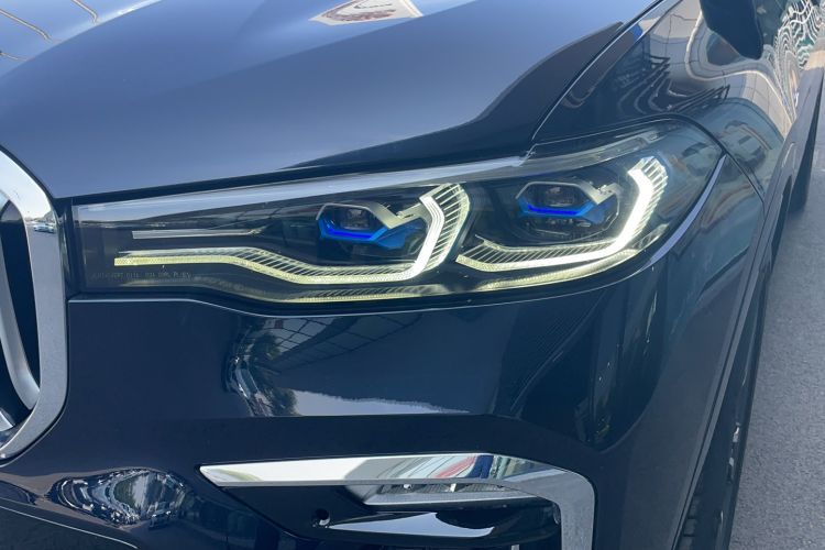 Used BMW X7 2022 xDrive40i Luxury M Sport Package Left Front Headlight
