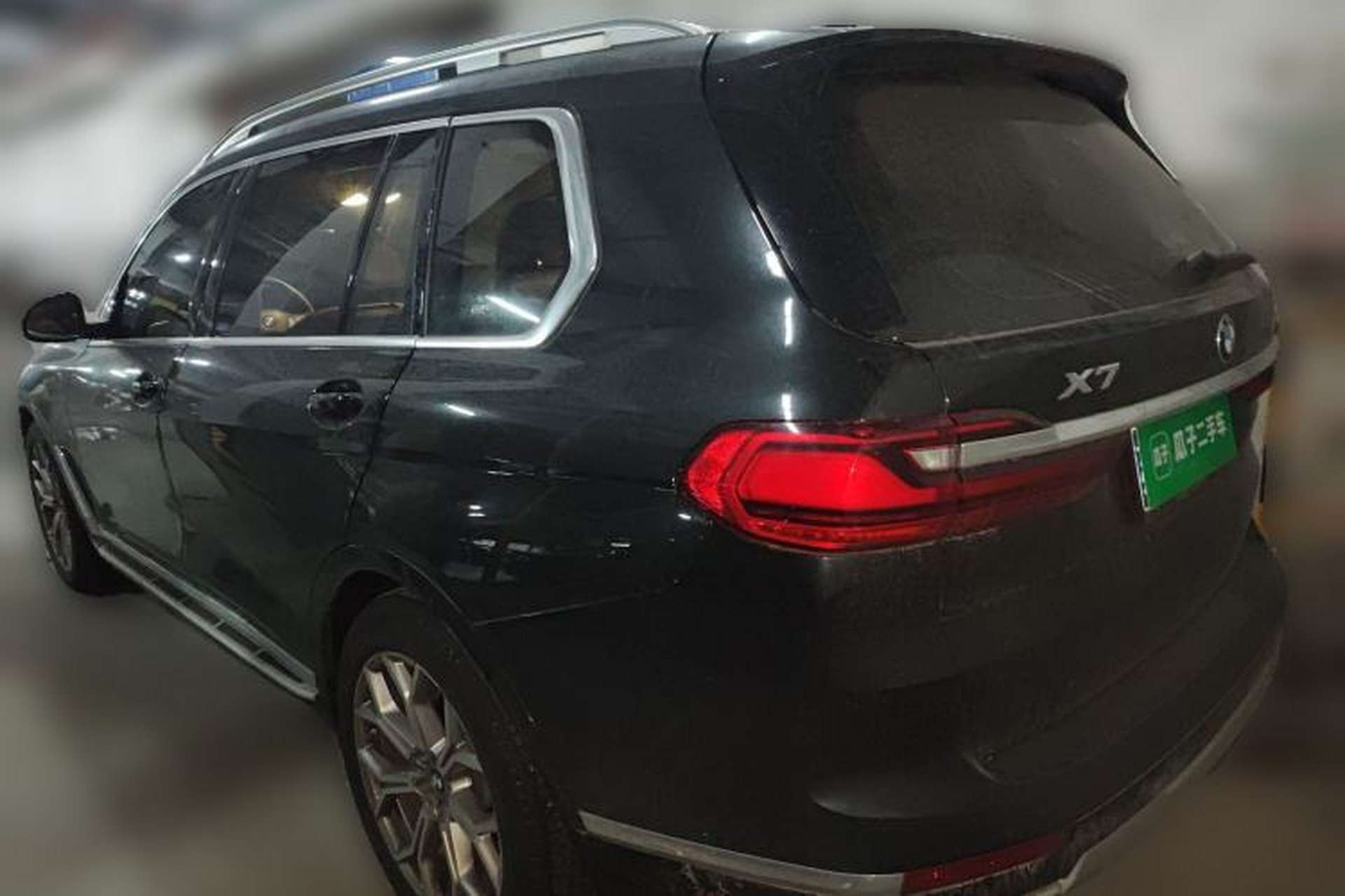 Used BMW X7 2022 xDrive40i Luxury Package with Leading Features Rear Left 45 Deg