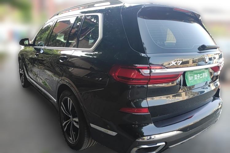 Used BMW X7 2022 xDrive40i Luxury M Sport Package Rear Left 45 Deg