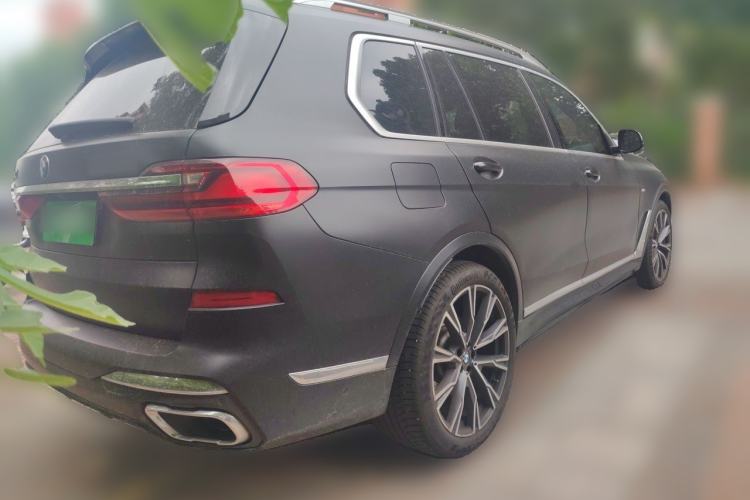 Used BMW X7 2022 xDrive40i Executive M Sport Package Rear Right 45 Deg