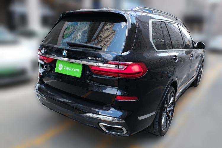 Used BMW X7 2022 xDrive40i Executive M Sport Package Rear Right 45 Deg