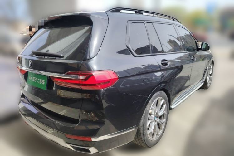 Used BMW X7  Rear Right 45 Deg