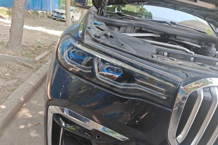 Used BMW X7 2022 xDrive40i Luxury M Sport Package Right Front Headlight