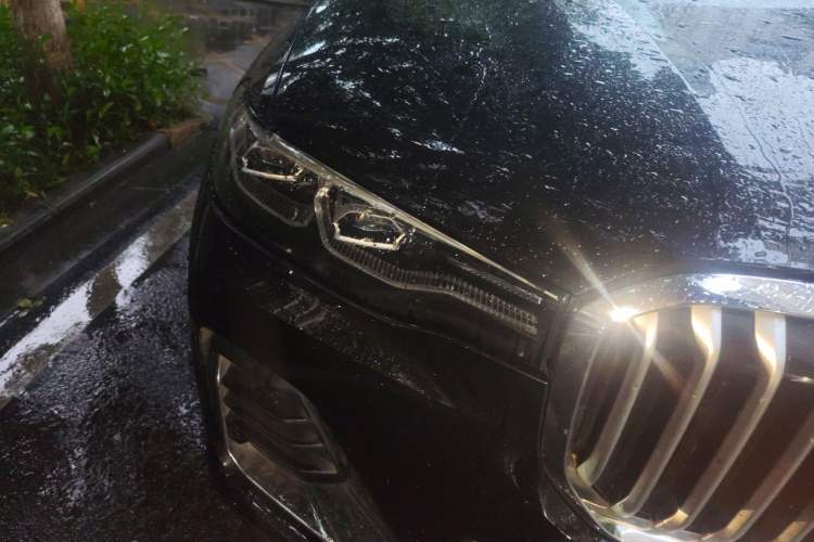 Used BMW X7 2022 xDrive40i Luxury Package with Leading Features Right Front Headlight