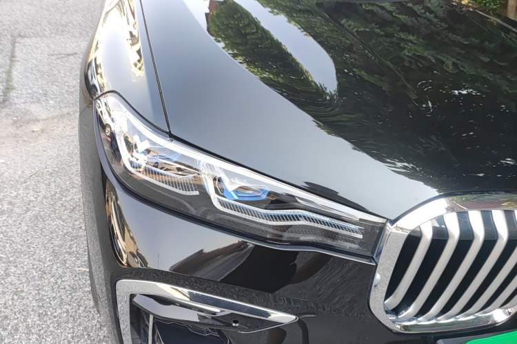 Used BMW X7 2022 xDrive40i Luxury M Sport Package Right Front Headlight