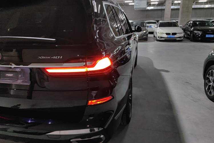 Used BMW X7 2022 xDrive40i Luxury M Sport Package Right Rear Taillight