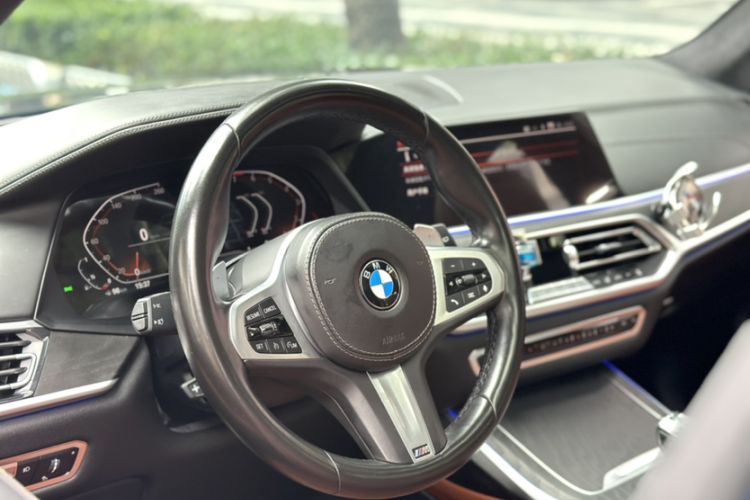 Used BMW X7 2022 xDrive40i Luxury M Sport Package Steering Wheel