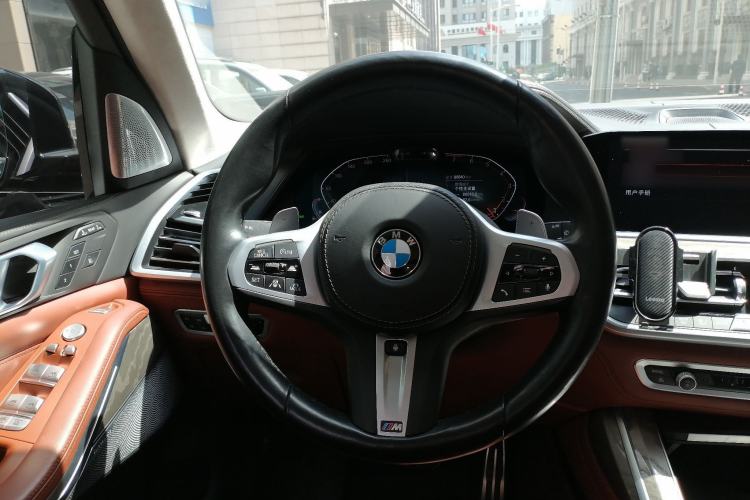 Used BMW X7 2022 xDrive40i Executive M Sport Package Steering Wheel