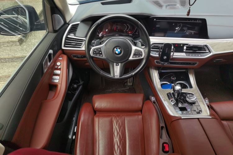 Used BMW X7 2022 xDrive40i Executive M Sport Package Steering Wheel
