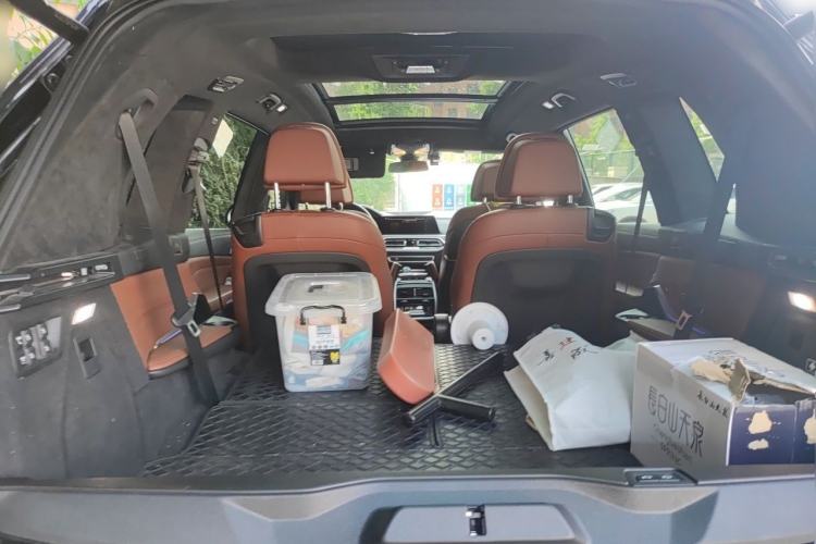Used BMW X7 2022 xDrive40i Luxury M Sport Package Trunk