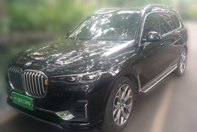 Used BMW X7 2022 xDrive40i Luxury Package with Leading Features