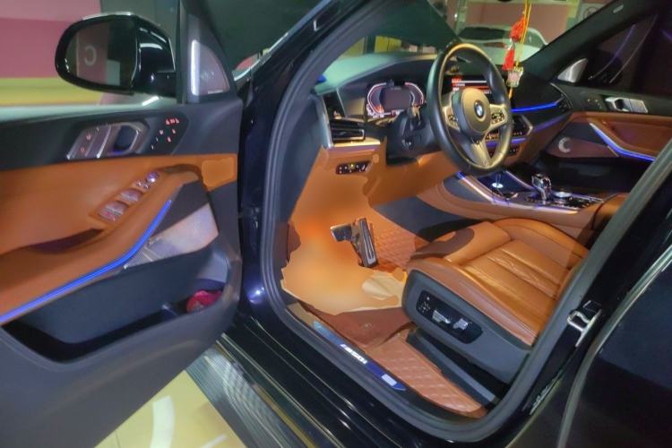 Used BMW X7 2022 xDrive M50i Driver Seat