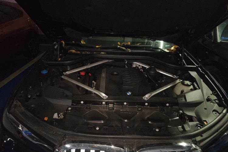 Used BMW X7 2022 xDrive40i Executive M Sport Package Engine Bay