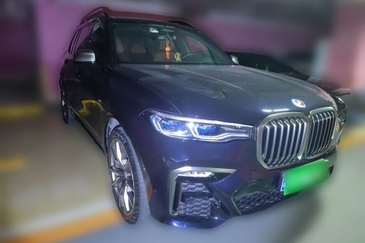 Used BMW X7 2022 xDrive M50i Front Right 45 Deg