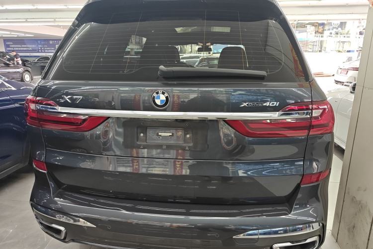Used BMW X7 2022 xDrive40i Luxury M Sport Package Exterior 4