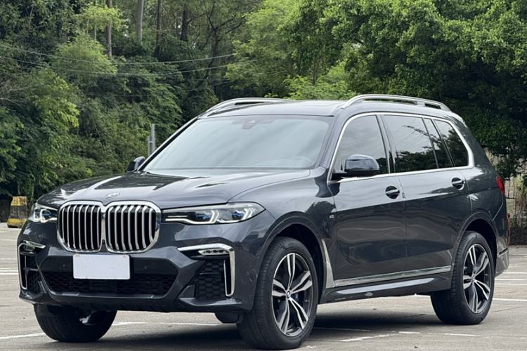 Used BMW X7 2022 xDrive40i Luxury M Sport Package Exterior 6
