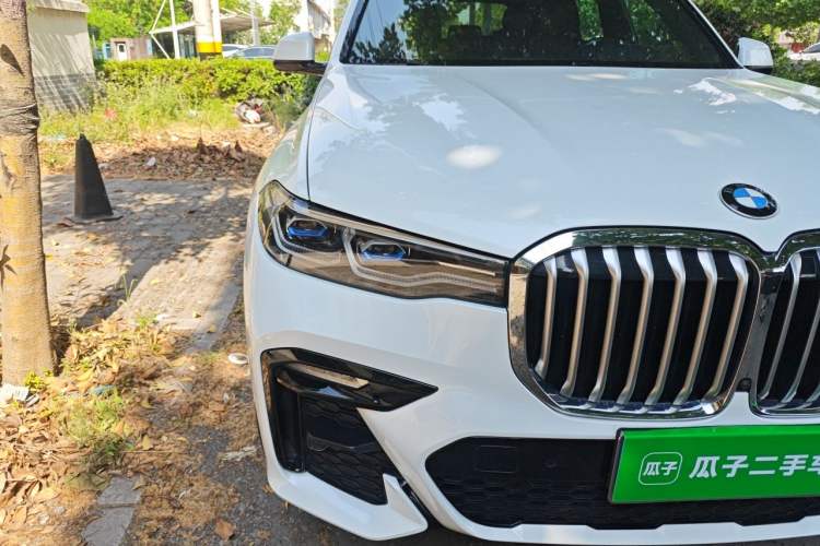 Used BMW X7 2022 xDrive40i Luxury M Sport Package Right Front Headlight