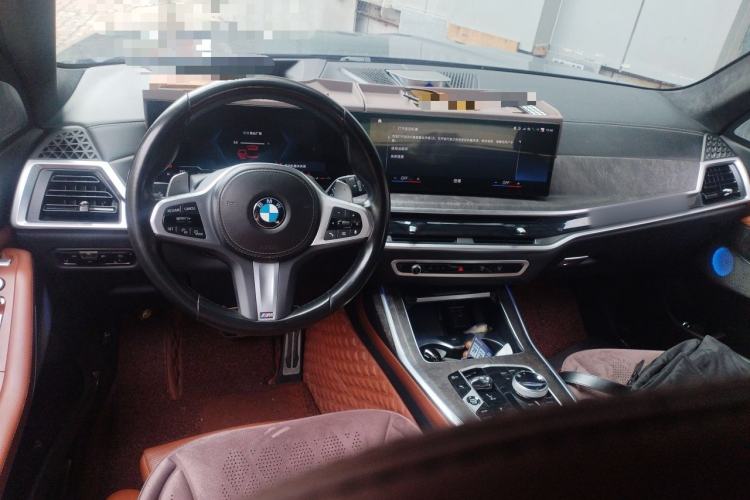 Used BMW X7 2023 xDrive40i Luxury M Sport Package Center Console
