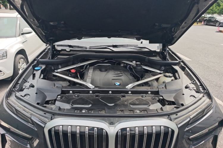 Used BMW X7 2023 xDrive40i Luxury Package with Leading Features Engine Bay