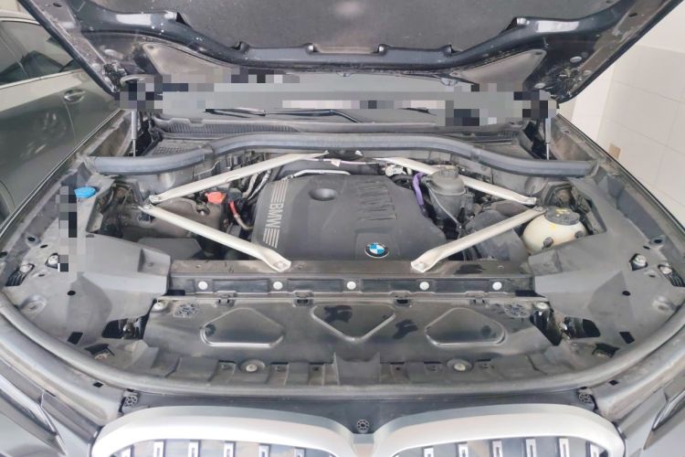 Used BMW X7 2023 xDrive40i Luxury Package with Leading Features Engine Bay