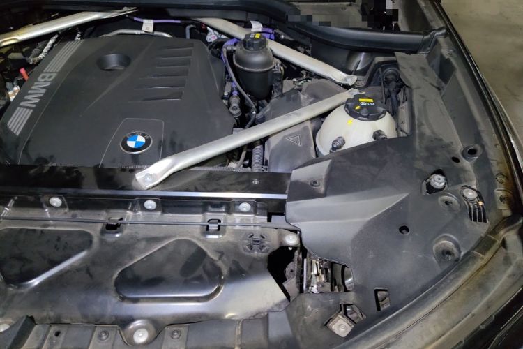 Used BMW X7 2023 xDrive40i Luxury M Sport Package Engine Bay Left