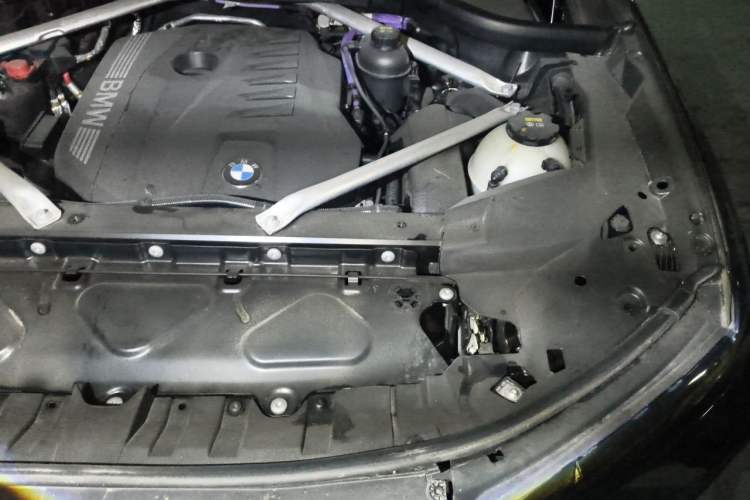 Used BMW X7 2023 xDrive40i Luxury Package with Leading Features Engine Bay Left