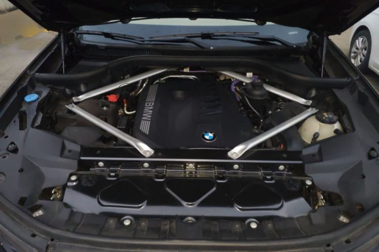 Used BMW X7 2023 xDrive40i Luxury Package with Leading Features Engine Bay