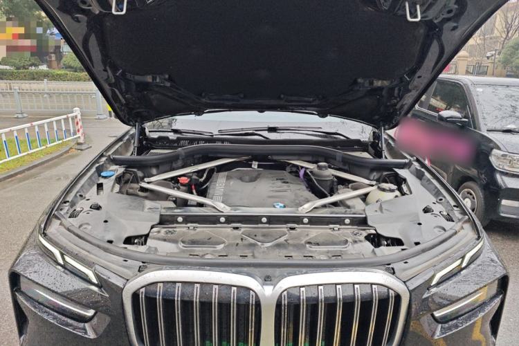 Used BMW X7 2023 xDrive40i Luxury Package with Leading Features Engine Bay