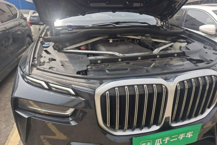 Used BMW X7 2023 xDrive40i Luxury Package with Leading Features Engine Bay Right