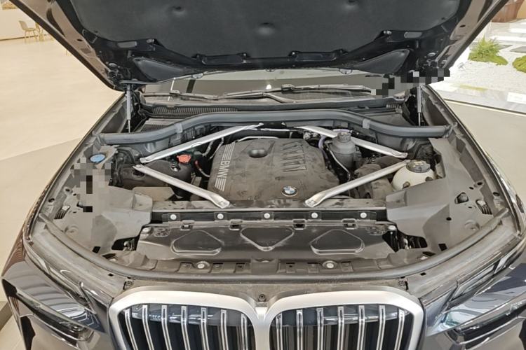 Used BMW X7 2023 xDrive40i Luxury M Sport Package Engine Bay