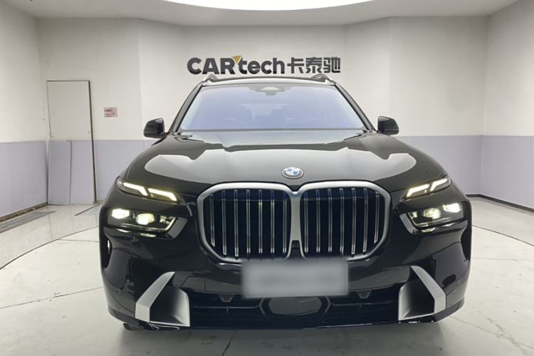 Used BMW X7 2023 xDrive40i Luxury Package with Leading Features Exterior 1