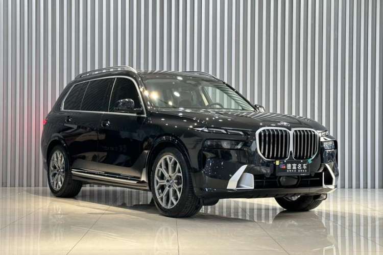 Used BMW X7 2023 xDrive40i Luxury Package with Leading Features Exterior 1