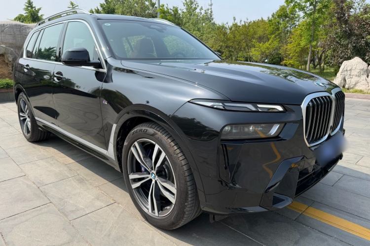 Used BMW X7 2023 xDrive40i Luxury M Sport Package Exterior 1