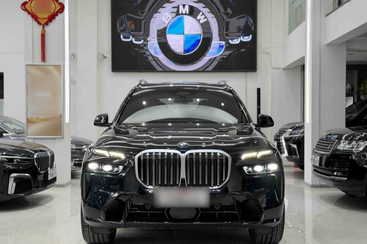 Used BMW X7 2023 xDrive40i Luxury M Sport Package Exterior 1