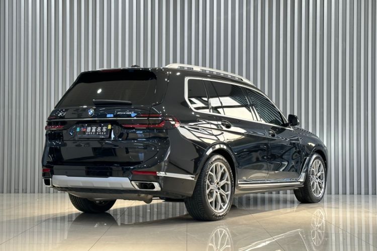 Used BMW X7 2023 xDrive40i Luxury Package with Leading Features Exterior 3