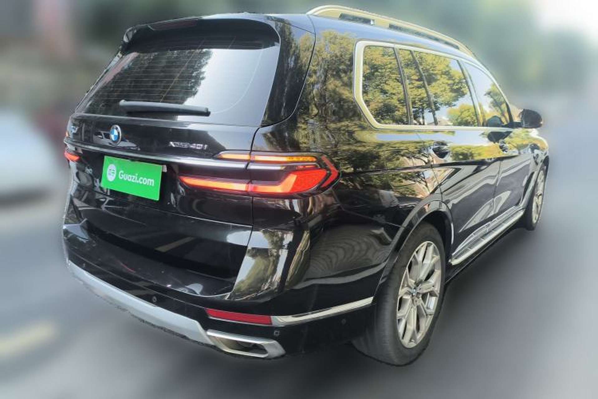 Used BMW X7 2023 xDrive40i Luxury Package with Leading Features Exterior 5