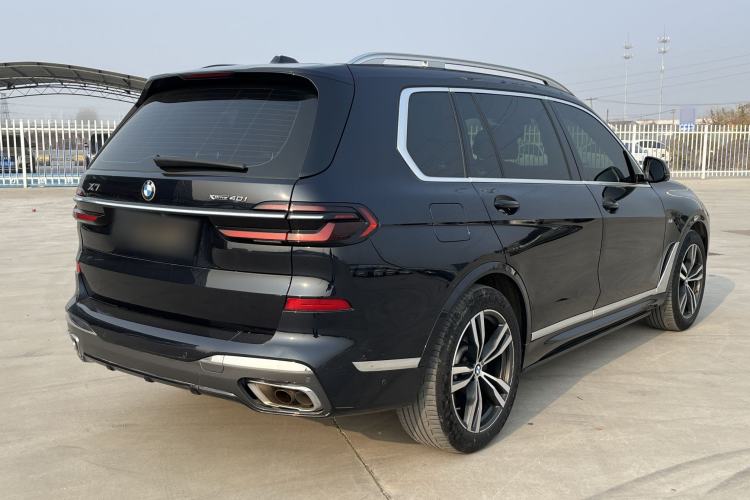 Used BMW X7 2023 xDrive40i Luxury M Sport Package Exterior 5