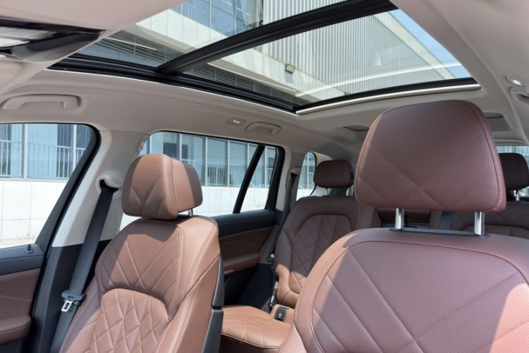 Used BMW X7 2023 xDrive40i Luxury Package with Leading Features Exterior 6
