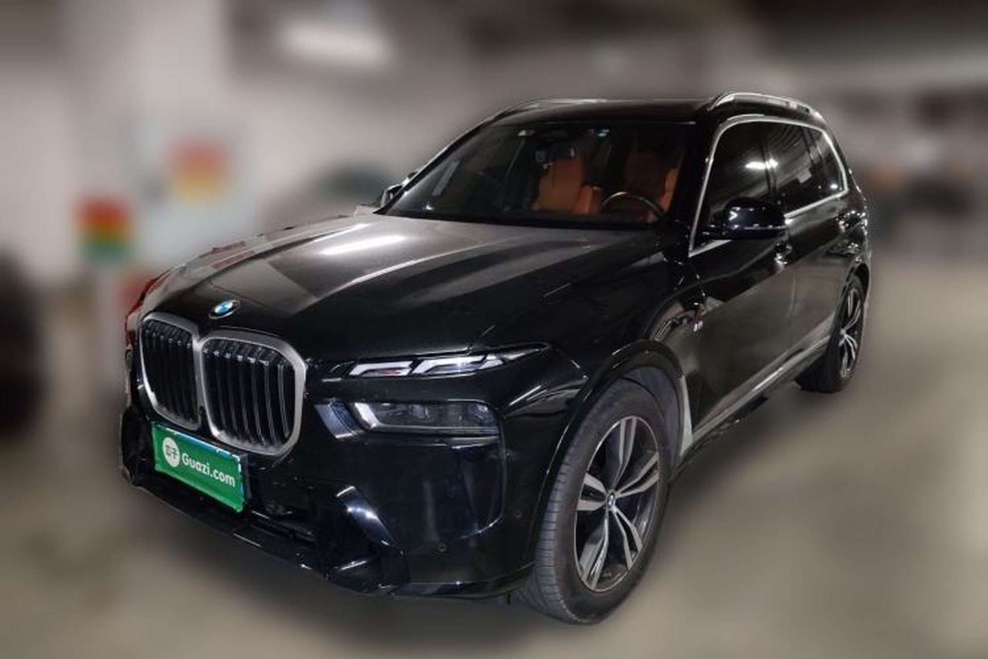 Used BMW X7 2023 xDrive40i Luxury M Sport Package Front Left 45 Deg