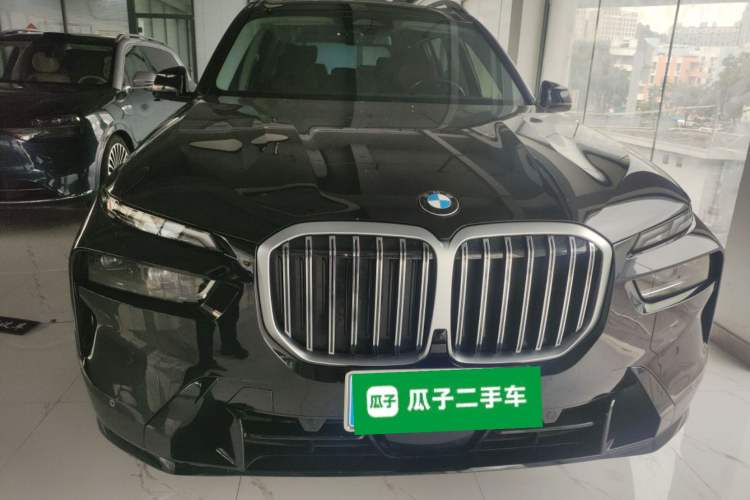 Used BMW X7 2023 xDrive40i Luxury Package with Leading Features Front