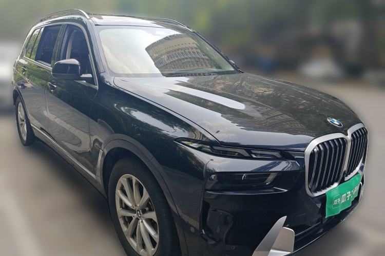 Used BMW X7  Front Right 45 Deg