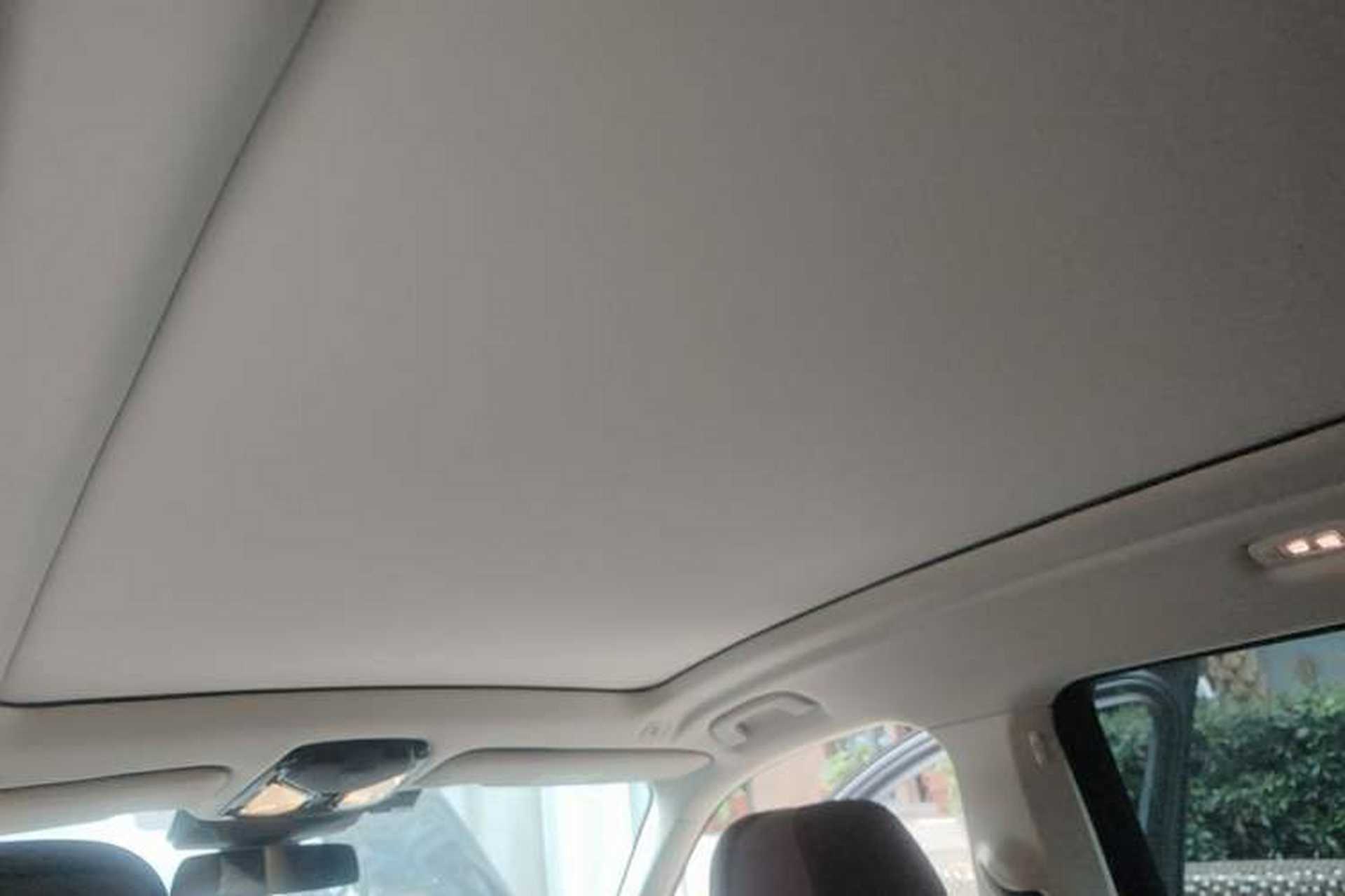 Used BMW X7 2023 xDrive40i Luxury Package with Leading Features Headliner
