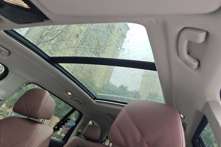 Used BMW X7 2023 xDrive40i Luxury Package with Leading Features Headliner