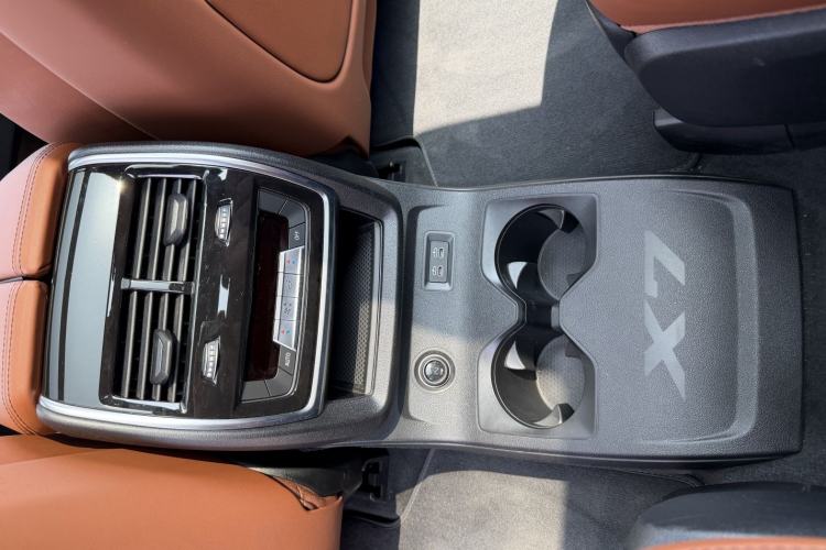 Used BMW X7 2023 xDrive40i Luxury M Sport Package Interior 11