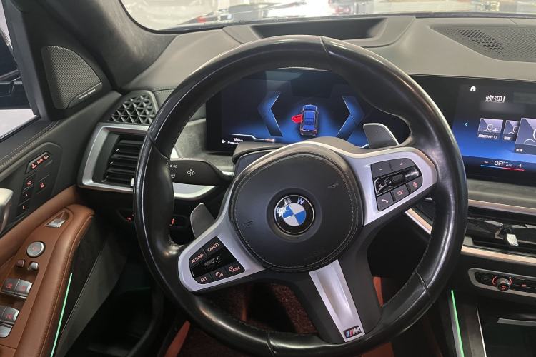 Used BMW X7 2023 xDrive40i Luxury M Sport Package Interior 2
