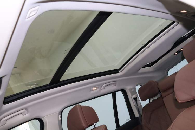 Used BMW X7 2023 xDrive40i Luxury Package with Leading Features Interior 5
