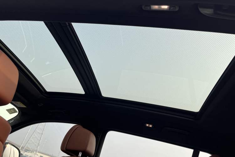 Used BMW X7 2023 xDrive40i Luxury M Sport Package Interior 5