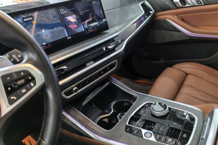 Used BMW X7 2023 xDrive40i Luxury M Sport Package Interior 7